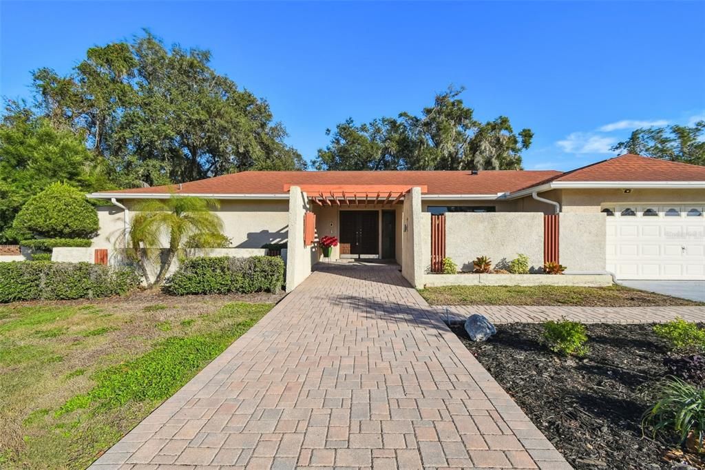 For Sale: $565,000 (4 beds, 3 baths, 2972 Square Feet)