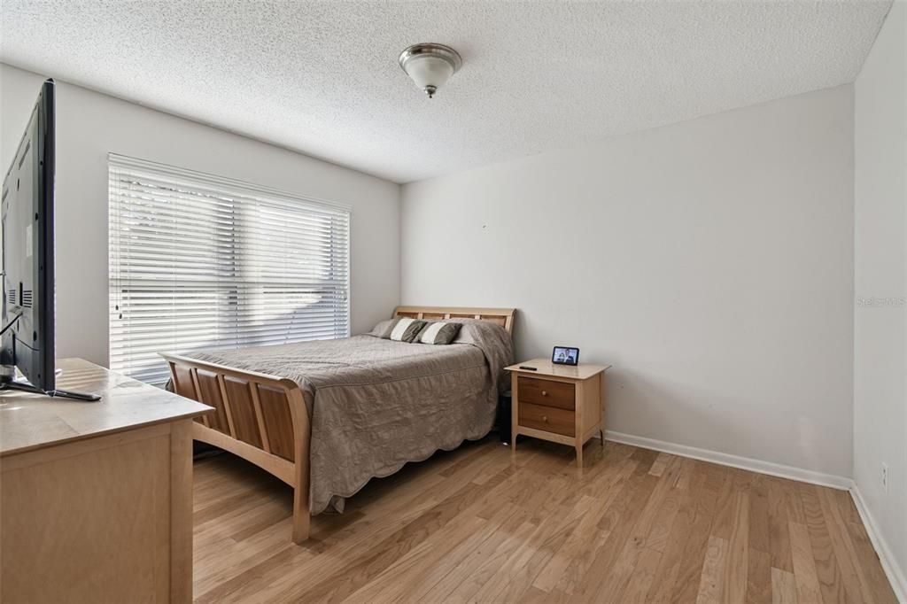 For Sale: $565,000 (4 beds, 3 baths, 2972 Square Feet)