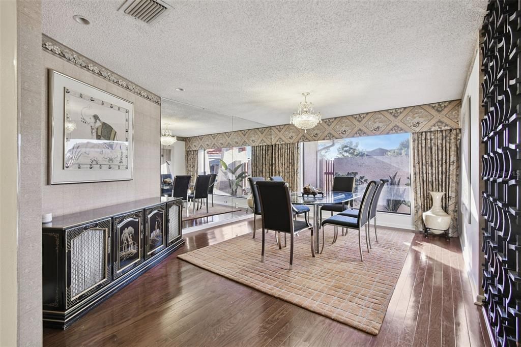 For Sale: $565,000 (4 beds, 3 baths, 2972 Square Feet)