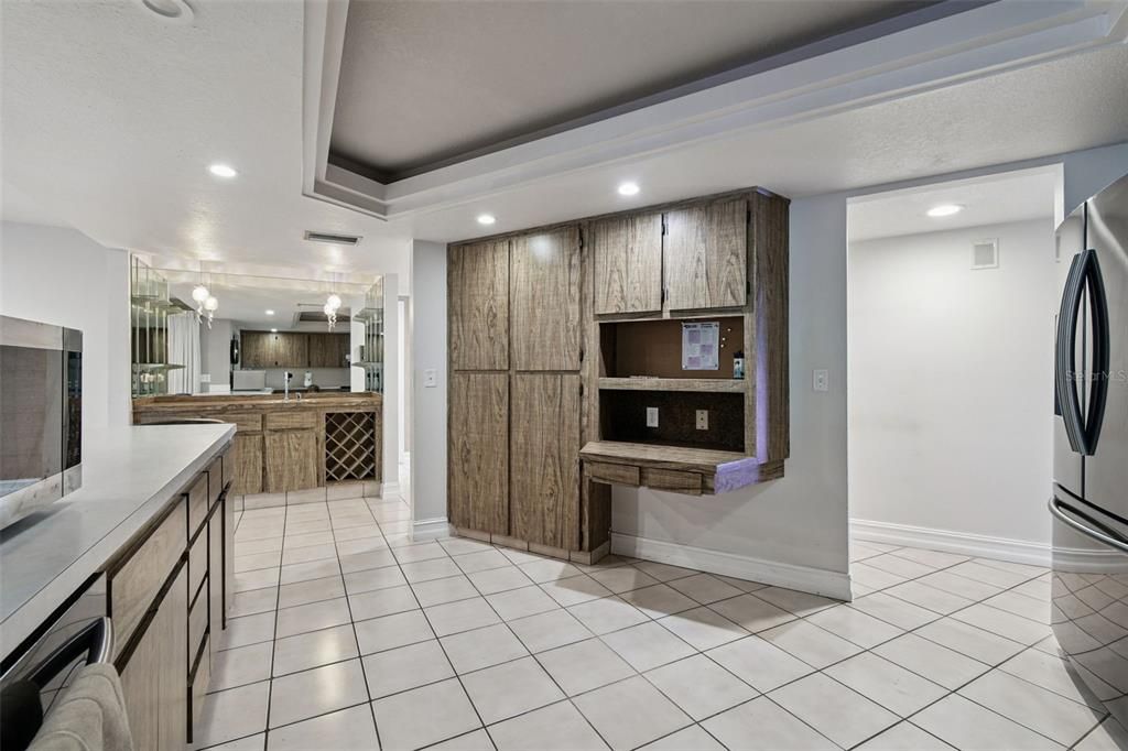 For Sale: $565,000 (4 beds, 3 baths, 2972 Square Feet)