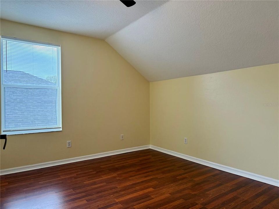 For Rent: $2,800 (4 beds, 2 baths, 2034 Square Feet)