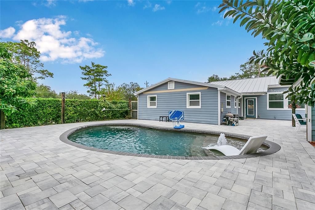 待售: $824,900 (4 贝兹, 3 浴室, 2450 平方英尺)