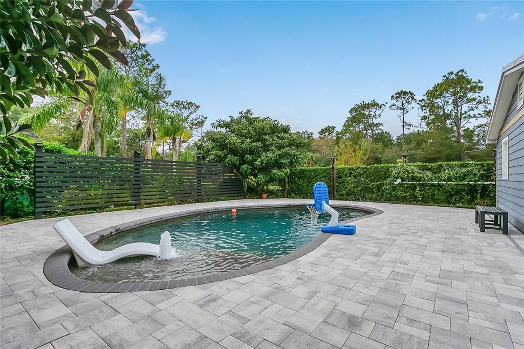 待售: $824,900 (4 贝兹, 3 浴室, 2450 平方英尺)