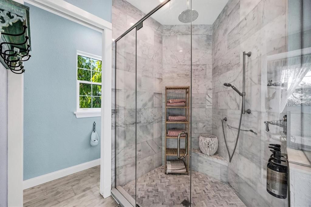 For Sale: $1,625,000 (4 beds, 3 baths, 4049 Square Feet)