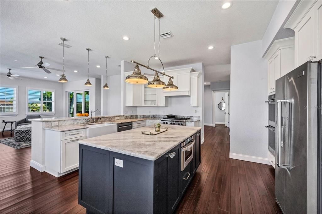 For Sale: $1,625,000 (4 beds, 3 baths, 4049 Square Feet)