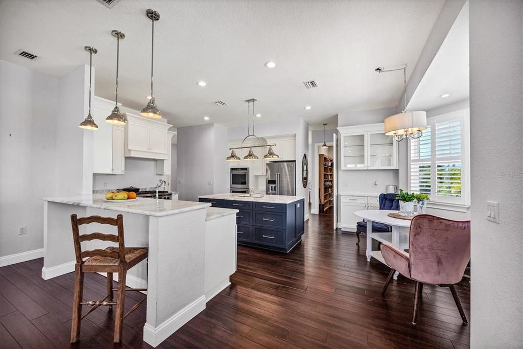 For Sale: $1,625,000 (4 beds, 3 baths, 4049 Square Feet)