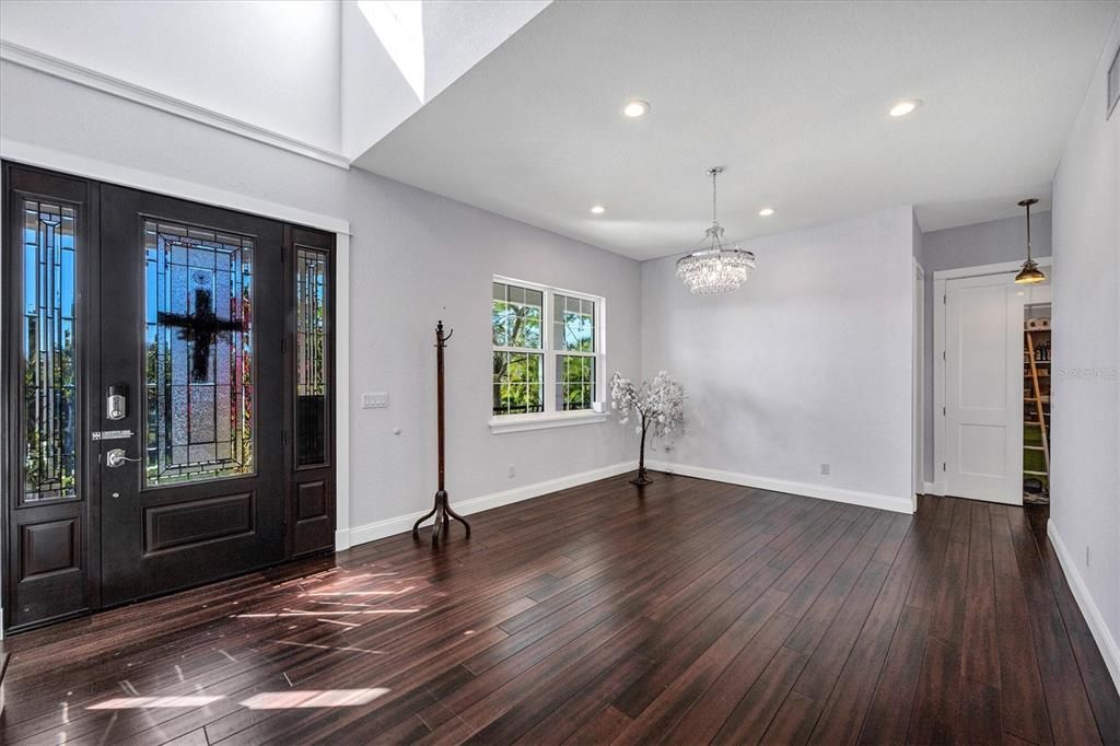 For Sale: $1,625,000 (4 beds, 3 baths, 4049 Square Feet)