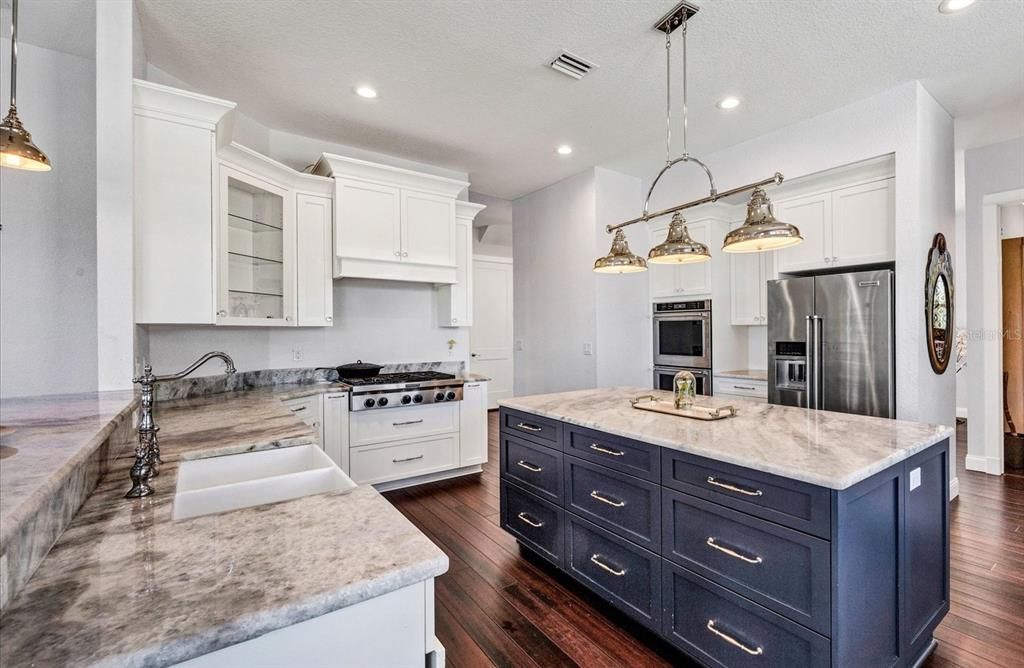 For Sale: $1,625,000 (4 beds, 3 baths, 4049 Square Feet)