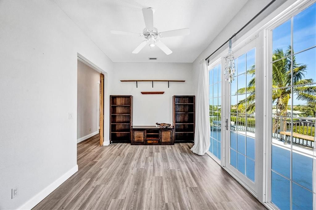 For Sale: $1,625,000 (4 beds, 3 baths, 4049 Square Feet)