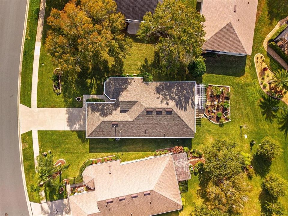 For Sale: $279,000 (3 beds, 2 baths, 1601 Square Feet)