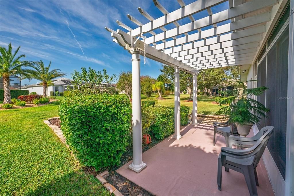 For Sale: $279,000 (3 beds, 2 baths, 1601 Square Feet)