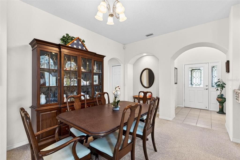 For Sale: $279,000 (3 beds, 2 baths, 1601 Square Feet)