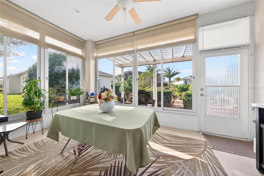 For Sale: $279,000 (3 beds, 2 baths, 1601 Square Feet)