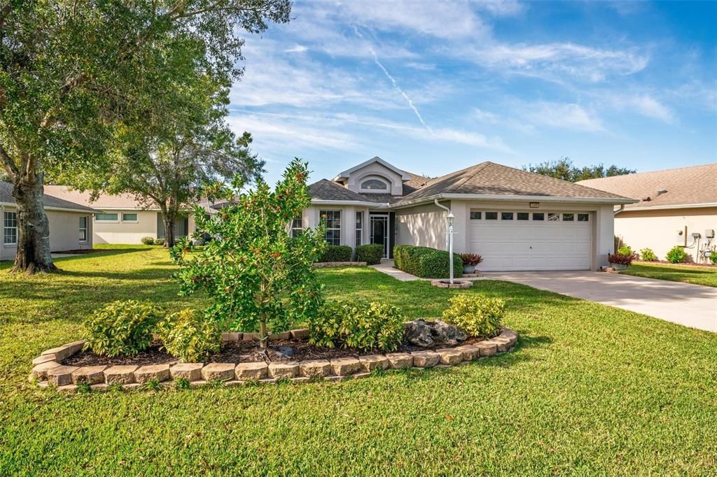 For Sale: $279,000 (3 beds, 2 baths, 1601 Square Feet)