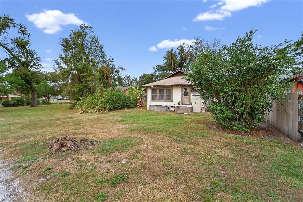 For Sale: $275,000 (3 beds, 1 baths, 1251 Square Feet)