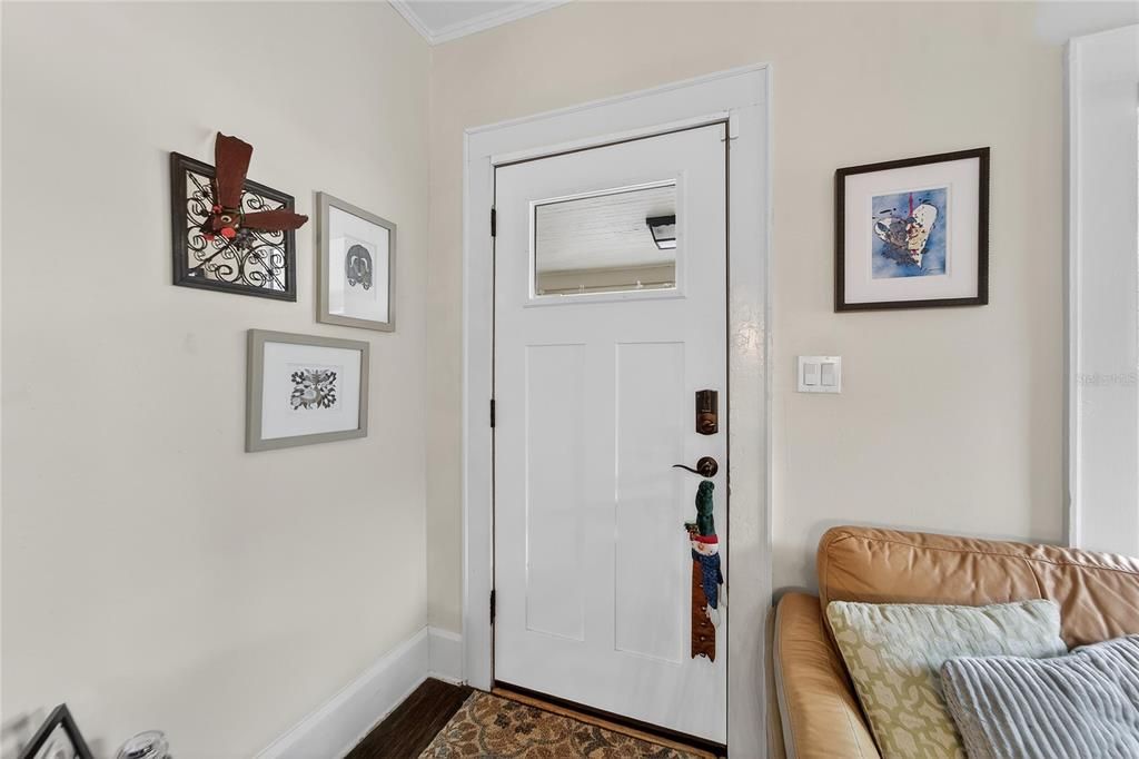 For Sale: $275,000 (3 beds, 1 baths, 1251 Square Feet)