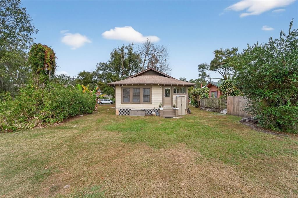 For Sale: $275,000 (3 beds, 1 baths, 1251 Square Feet)