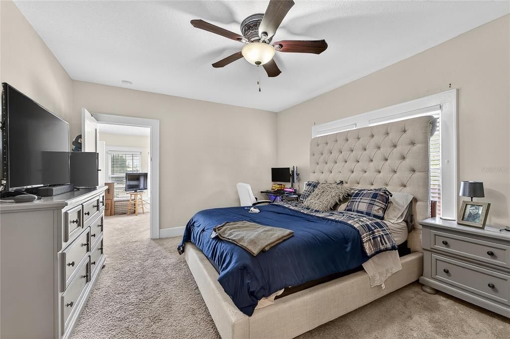 For Sale: $275,000 (3 beds, 1 baths, 1251 Square Feet)