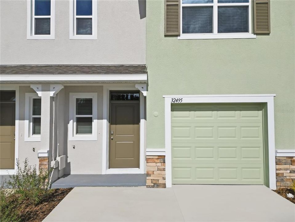 For Rent: $2,300 (3 beds, 2 baths, 1463 Square Feet)