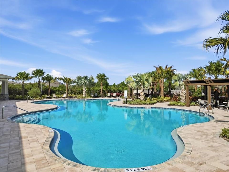 For Rent: $2,300 (3 beds, 2 baths, 1463 Square Feet)