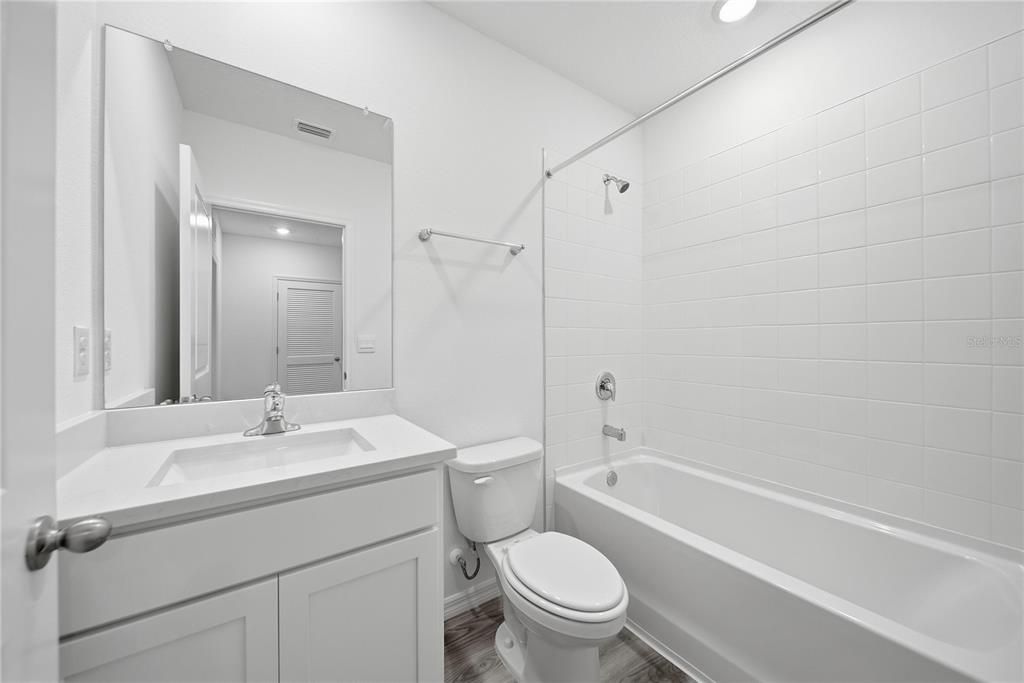 For Rent: $2,300 (3 beds, 2 baths, 1463 Square Feet)