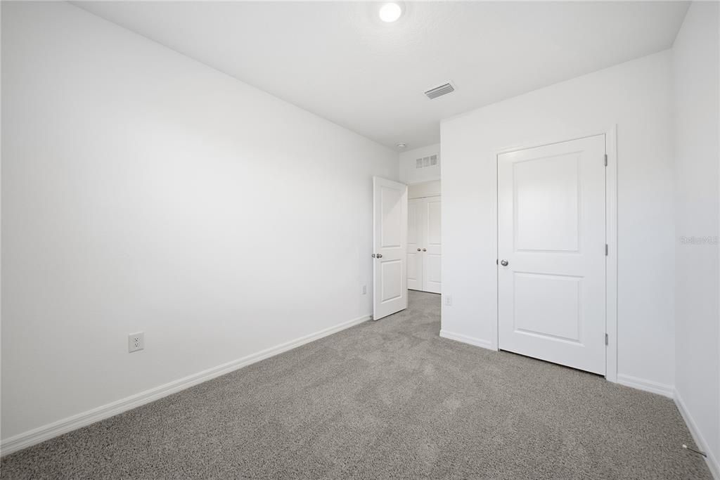 For Rent: $2,300 (3 beds, 2 baths, 1463 Square Feet)