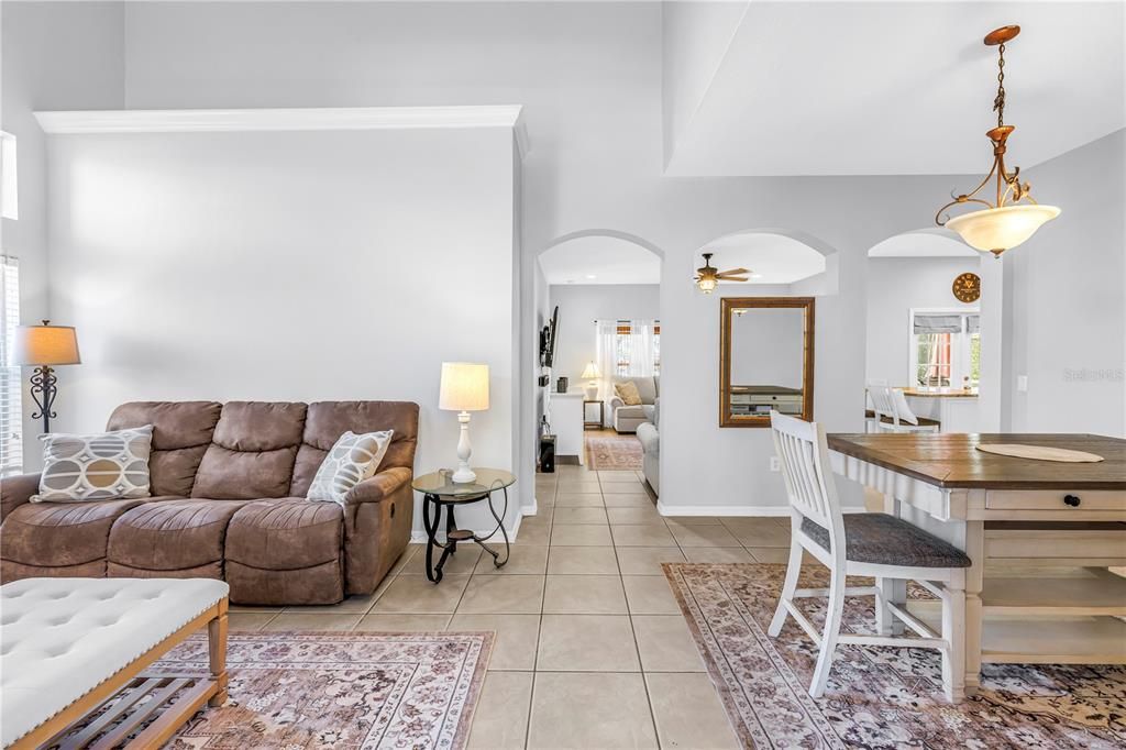 待售: $659,900 (5 贝兹, 3 浴室, 2790 平方英尺)