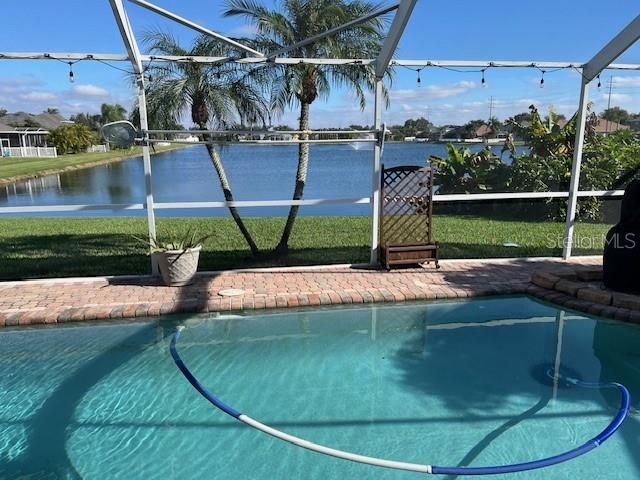 En Venta: $659,900 (5 camas, 3 baños, 2790 Pies cuadrados)