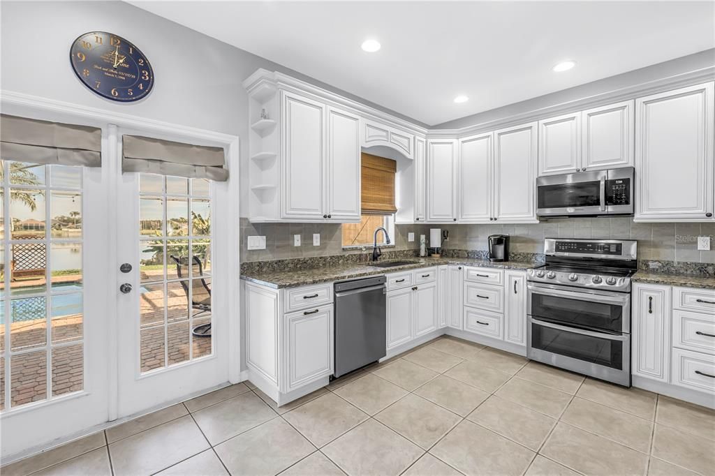 待售: $659,900 (5 贝兹, 3 浴室, 2790 平方英尺)