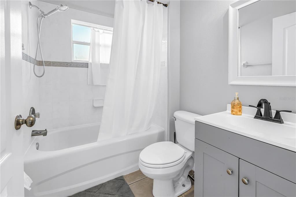 待售: $659,900 (5 贝兹, 3 浴室, 2790 平方英尺)