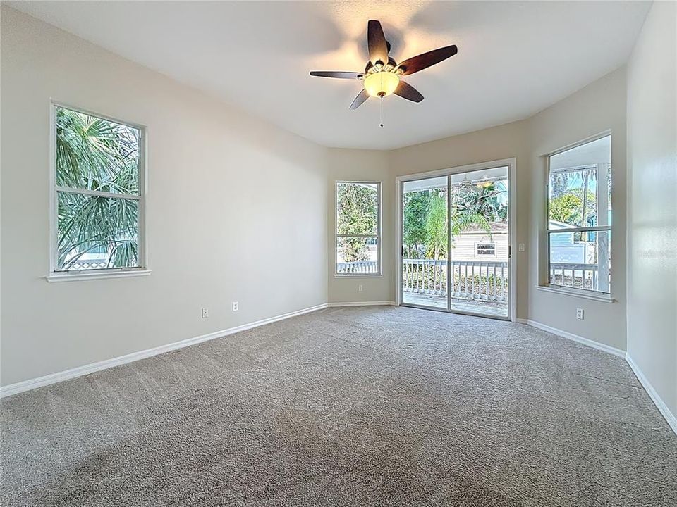 На продажу: $875,000 (4 спален, 3 ванн, 2488 Квадратных фут)