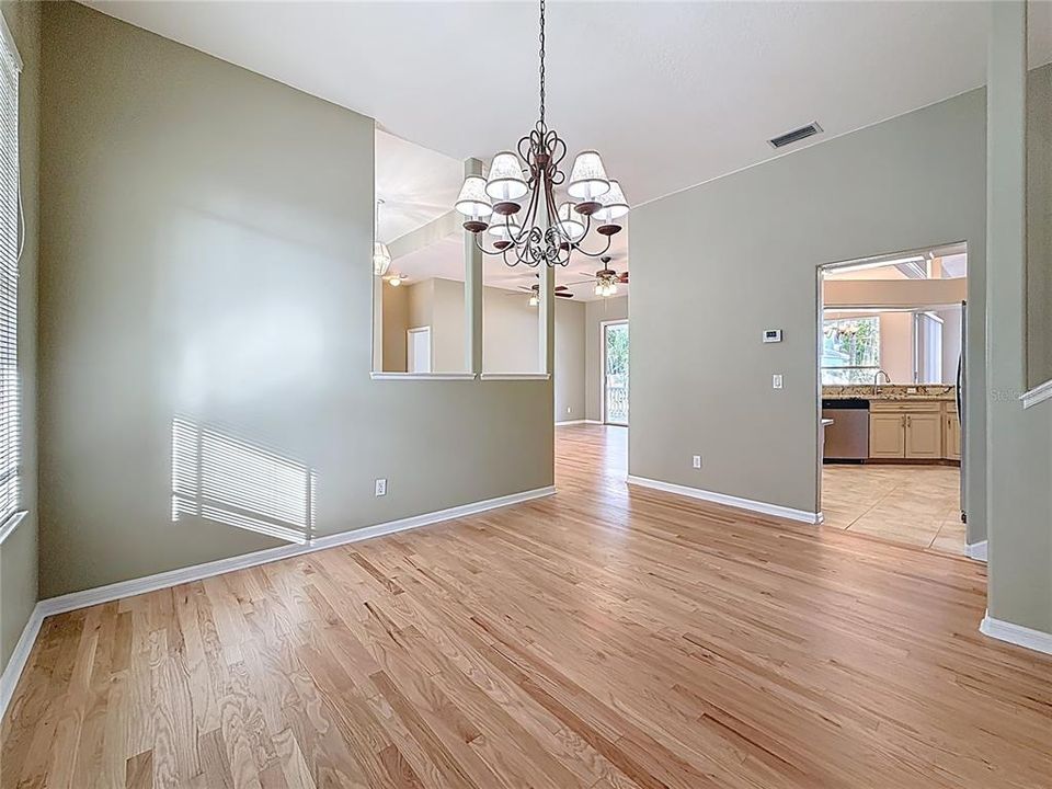 На продажу: $875,000 (4 спален, 3 ванн, 2488 Квадратных фут)