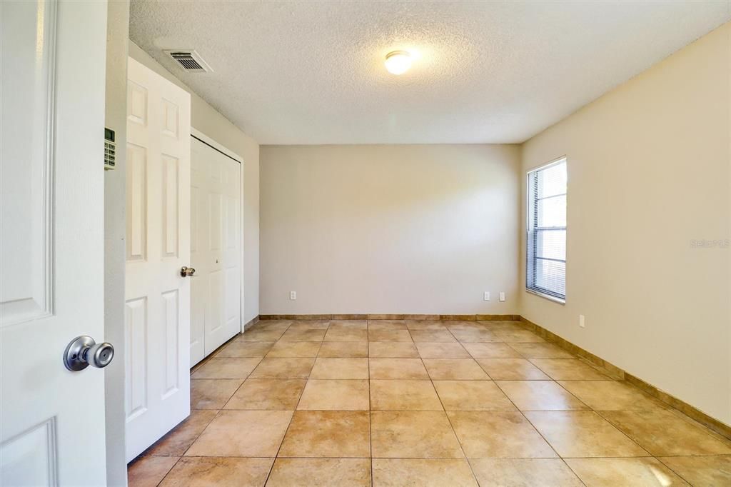 В аренду: $1,745 (2 спален, 2 ванн, 1017 Квадратных фут)