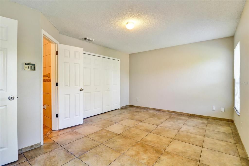 В аренду: $1,745 (2 спален, 2 ванн, 1017 Квадратных фут)