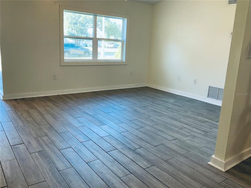 En Venta: $259,000 (3 camas, 2 baños, 1159 Pies cuadrados)