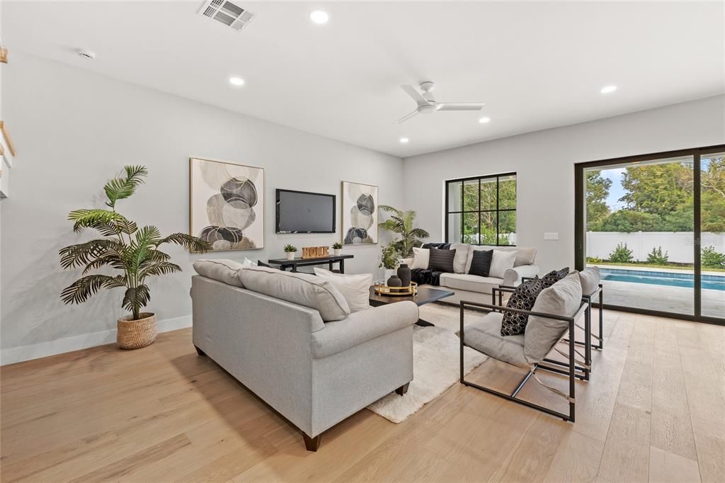 En Venta: $1,499,000 (5 camas, 3 baños, 3470 Pies cuadrados)