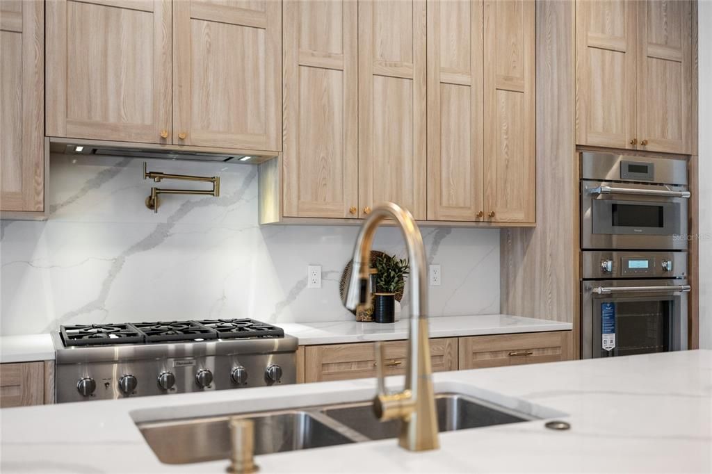 En Venta: $1,499,000 (5 camas, 3 baños, 3470 Pies cuadrados)