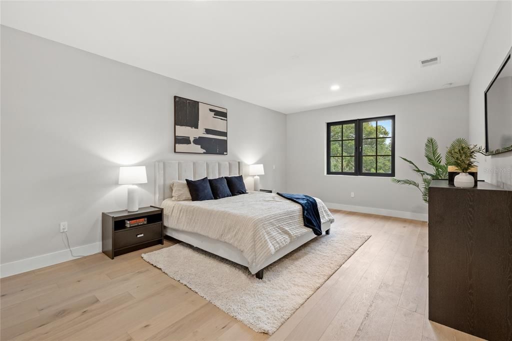 En Venta: $1,499,000 (5 camas, 3 baños, 3470 Pies cuadrados)