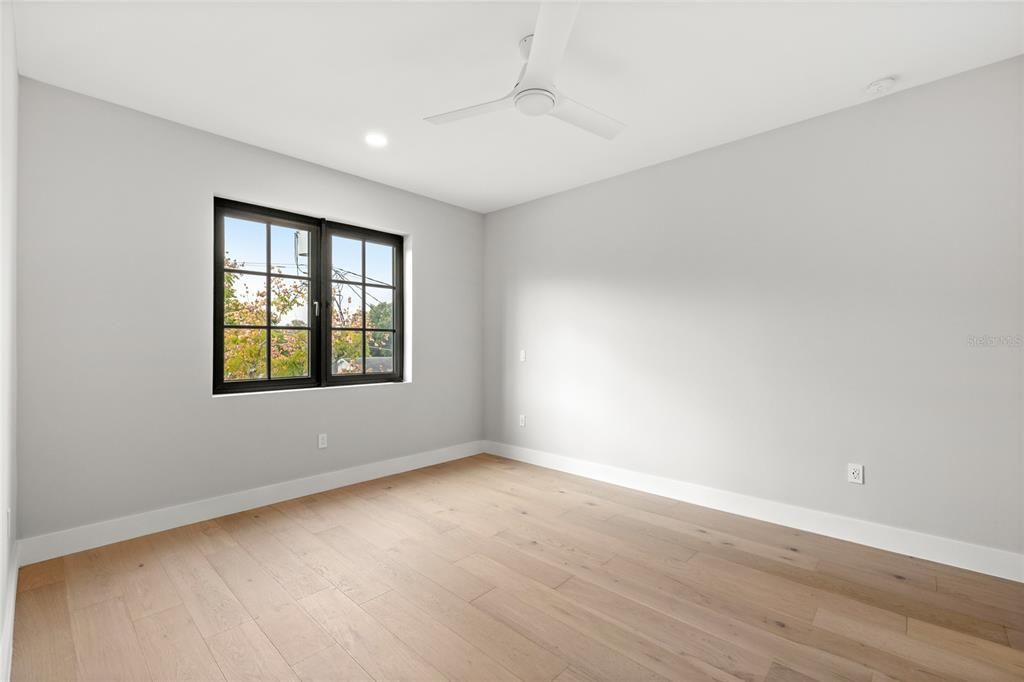 En Venta: $1,499,000 (5 camas, 3 baños, 3470 Pies cuadrados)