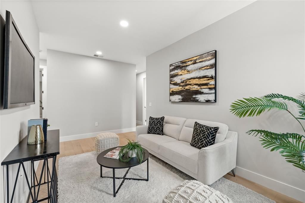 En Venta: $1,499,000 (5 camas, 3 baños, 3470 Pies cuadrados)