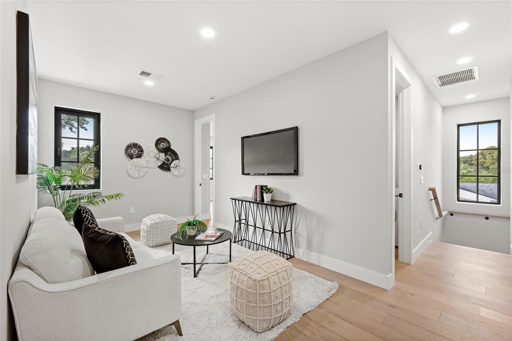 En Venta: $1,499,000 (5 camas, 3 baños, 3470 Pies cuadrados)