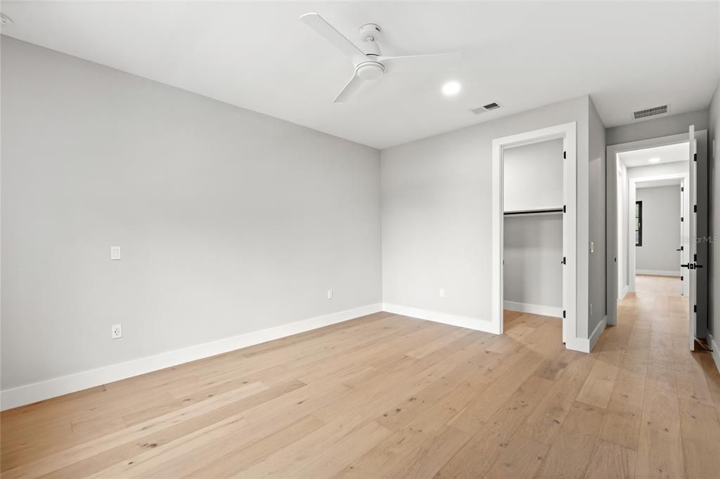 En Venta: $1,499,000 (5 camas, 3 baños, 3470 Pies cuadrados)