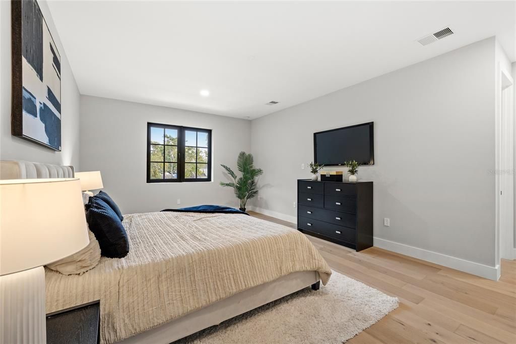 En Venta: $1,499,000 (5 camas, 3 baños, 3470 Pies cuadrados)