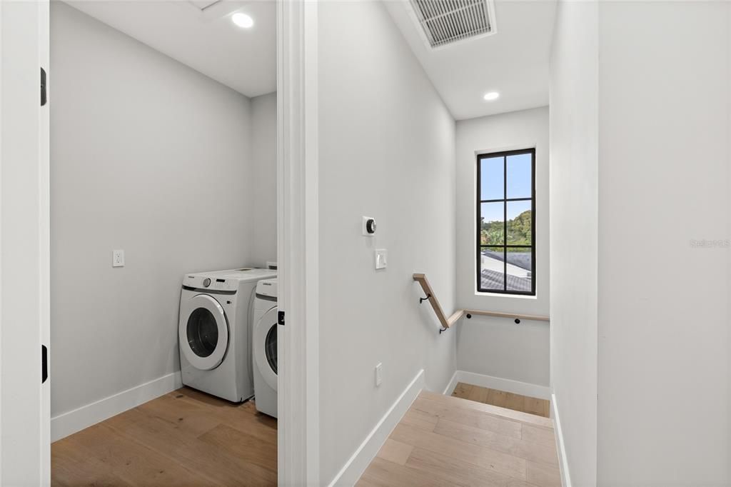 En Venta: $1,499,000 (5 camas, 3 baños, 3470 Pies cuadrados)