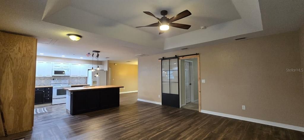 En Venta: $199,000 (3 camas, 2 baños, 1560 Pies cuadrados)