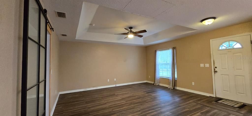 En Venta: $199,000 (3 camas, 2 baños, 1560 Pies cuadrados)