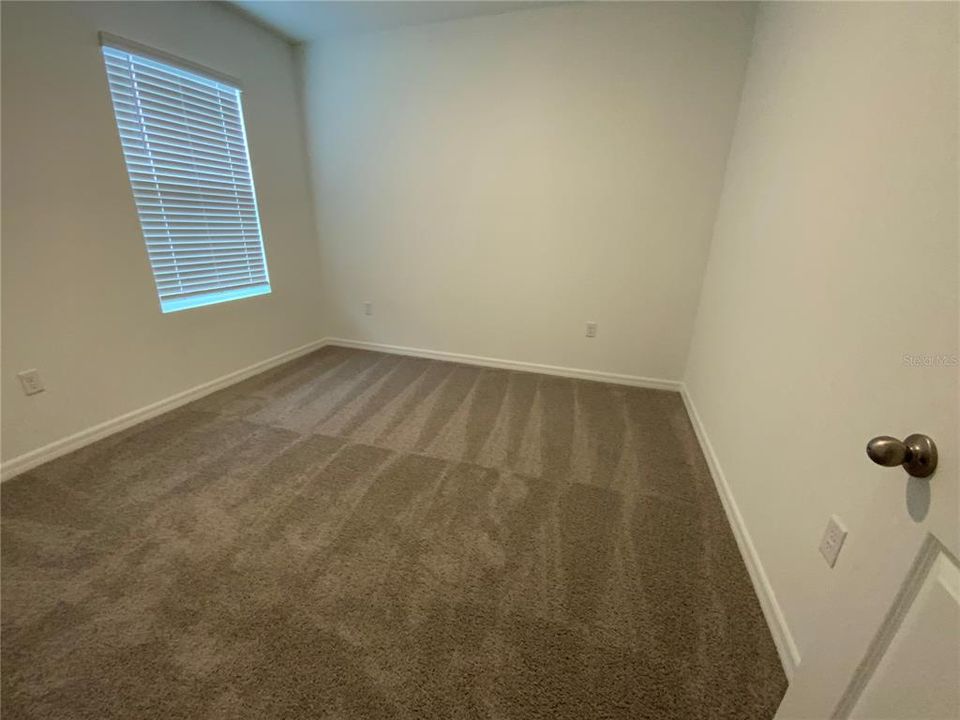 出租: $2,750 (5 贝兹, 3 浴室, 2453 平方英尺)