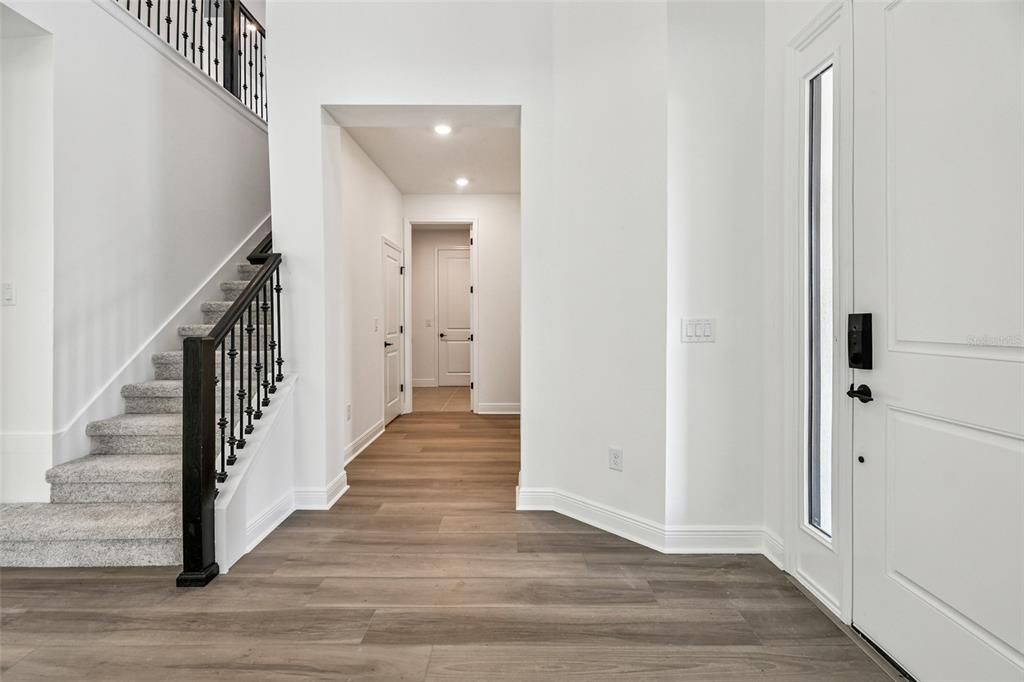 En Venta: $1,021,999 (4 camas, 3 baños, 3774 Pies cuadrados)