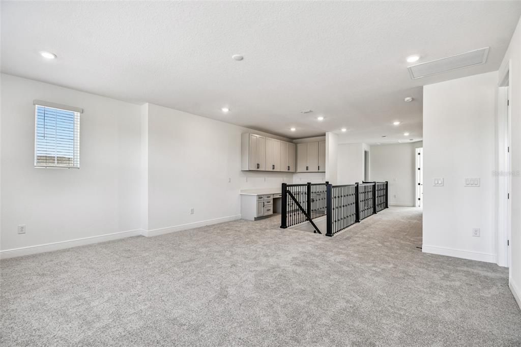 En Venta: $1,021,999 (4 camas, 3 baños, 3774 Pies cuadrados)