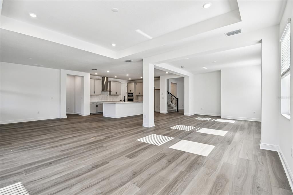 En Venta: $1,021,999 (4 camas, 3 baños, 3774 Pies cuadrados)